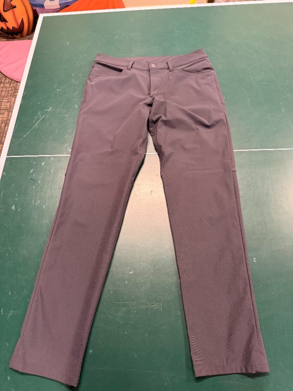 Men’s Brown Stretch Straight-Leg Dress Pants Estimated Medium
